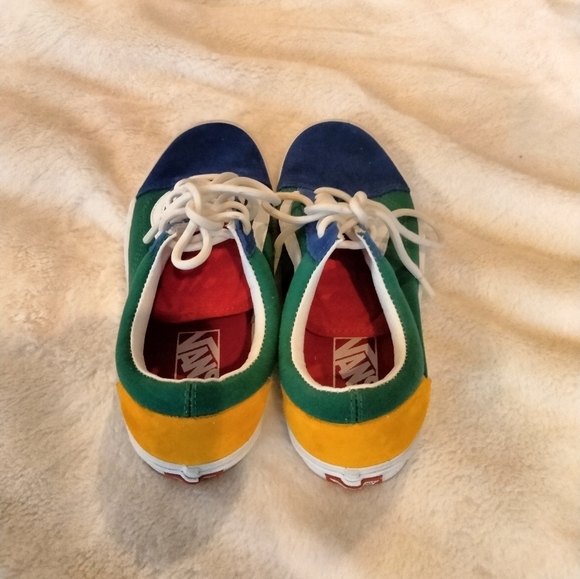 Vans Green and Blue Shoes with Comfortable Fit and Durable Design - Picture 4 of 7